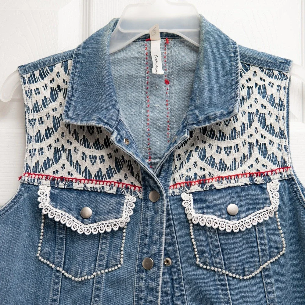 Blue Denim Vest VTG 90s Lace Trim Embroidery Boho CottageCore Western Artsy Y2K - Picture 2 of 8